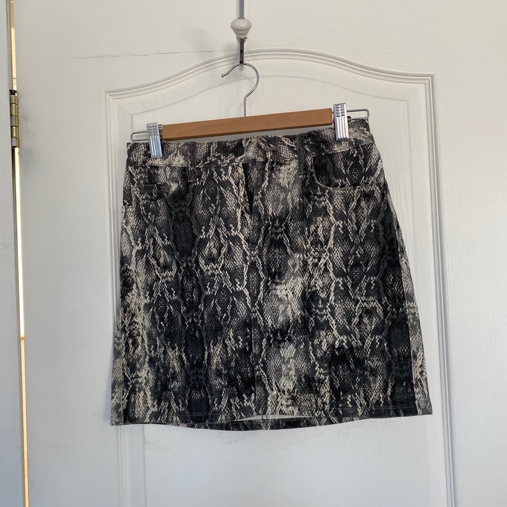Zara snake skin mini skirt